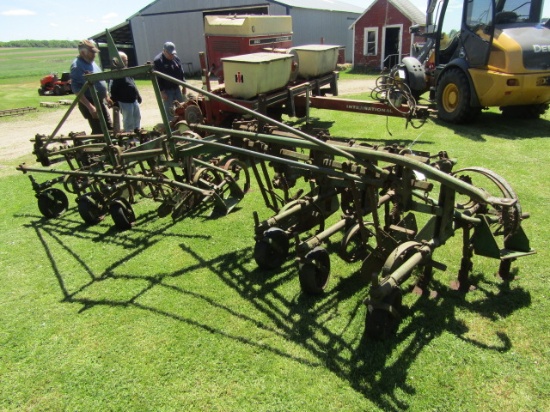 317. John Deere #400 Four Row Quick Tach Mounted Cultivator with Rear Gangs