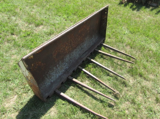 812. Shop Built 5 FT. Skid Loader Mounted Manure Bucket