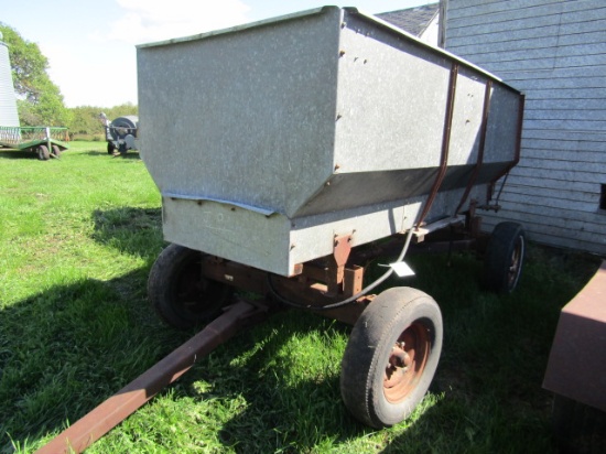 515. Flair Box with Hoist on MN Four Wheel Wagon, (Hoist Needs Hyd. Hose)