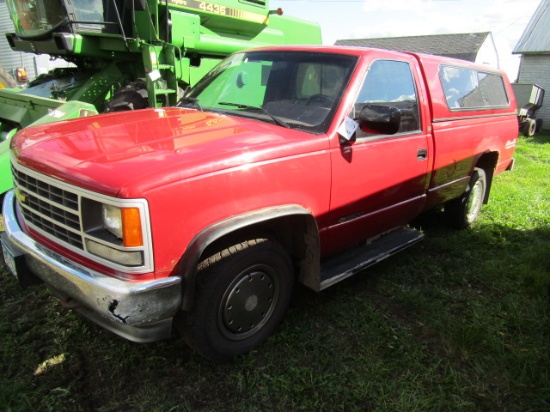 547. 1990 Chevrolet Cheyenne HD 2500 4 X 4 Pickup, Gas v*, AT, Regular Cab