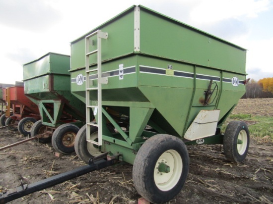 821. J&M 400 Bushel +/- Gravity Box, Access Ladder, Metal Extensions on HD