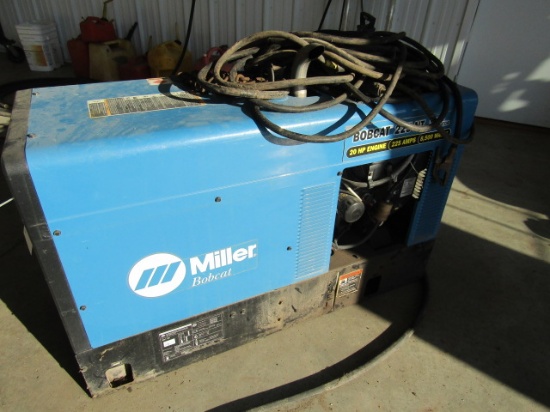 814. Miller Bobcat 225 NT Portable Welder / Generator, 20 H.P. Gas Engine,