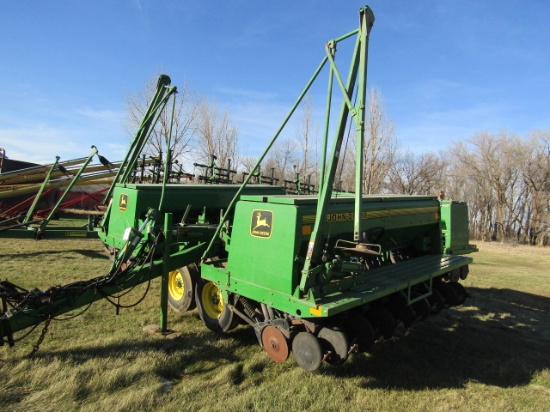 847. 1998 John Deere Model 455 30 FT. Front Fold Press Drill, Dry Fertilize