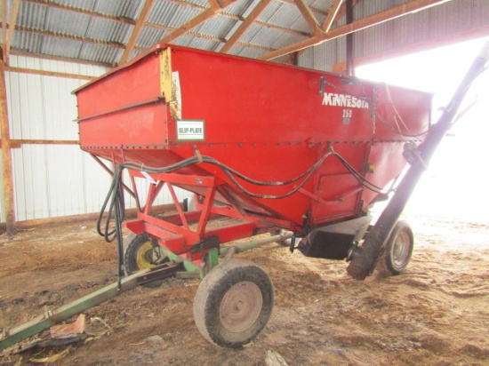 1280. MN 250 Gravity Box with Slip Plate on Sands 4 Wheel Wagon, Ext. Pole,