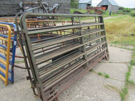 889. (6) Radco 9 FT. Interlocking Corral Panels, Bid for the Entire Lot not