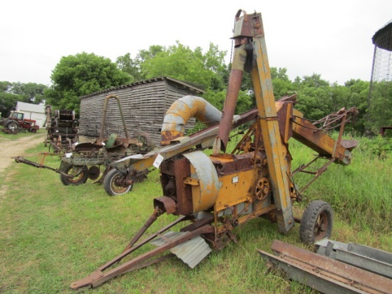 910. MM Model D PTO Corn Sheller with Drags