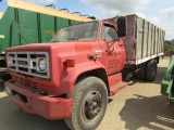 877. 322-1142. 79 GMC 7000 Grain Truck, V8, 16 FT. Wooden Grain Box and Hoi