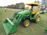 910. Sharp 2007 John Deere Model 3202 Diesel MFWD Compact Tractor, Foot Con