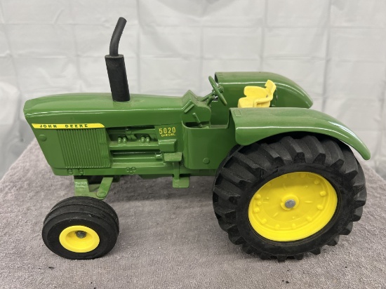 1/16 John Deere 5020 tractor, diesel, no box, repaint
