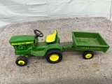 1/16 John Deere 140 Lawn and Garden tractor, repaint, with trailer, no box