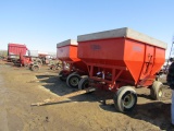 391. 286-572, Nice Killbros 350 Gravity Box on Gehl 10 Ton Wagon, Ext. Pole