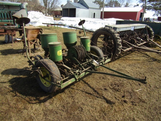 487. John Deere Model 290 Two Row Corn Planter, Dry Fertilizer Attachment,