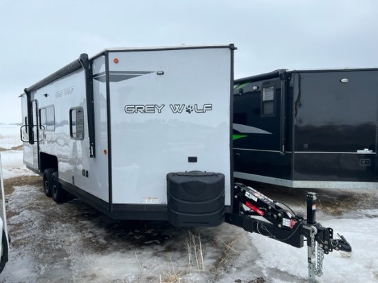 2022 8’x21’ Grey Wolf Fish House on GS Trailers Tandem Axle HYD Frame