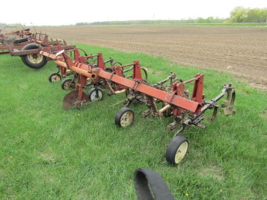 1830. IH 3 Point 4 Row wide Cultivator