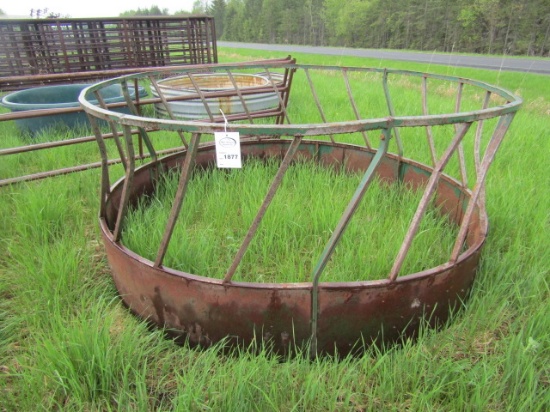1877. Green Round Bale Feeder with Hay Saver