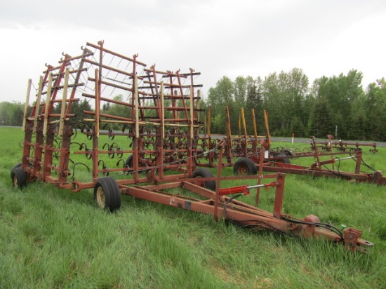 1910. Melroe Model 450 30 FT. Multi-Weeder on Fold Back Cart