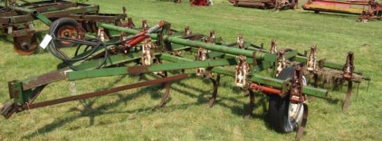 969. Glencoe 13 FT. Pull Type Field Cultivator, 3 Bar Harrow, Hyd. Cylinder