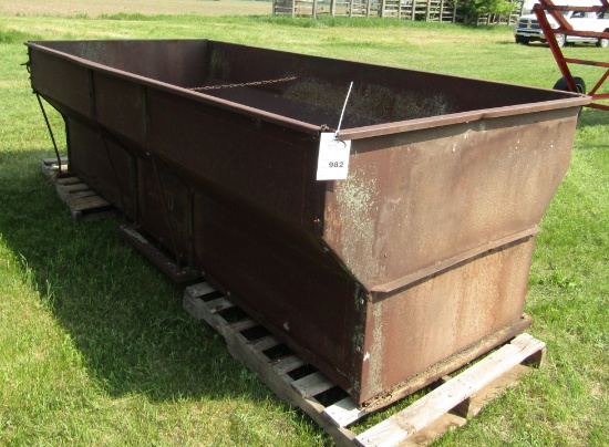 982. David Bradley Steel Flair Box