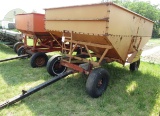 952. Minnesota Model 250 Gravity Box on MN 6 Ton Wagon, Ext. Pole