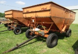 978. Minnesota 250 Gravity Box on MN 7 Ton Four Wheel Wagon, Ext. Pole