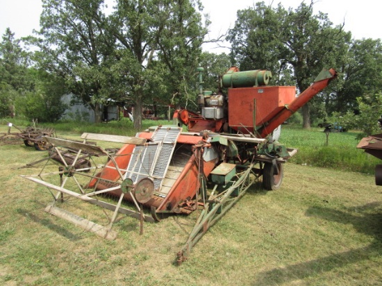 333. Case Pull Type Combine with Wisconsin Gas Engine, Not Runnint