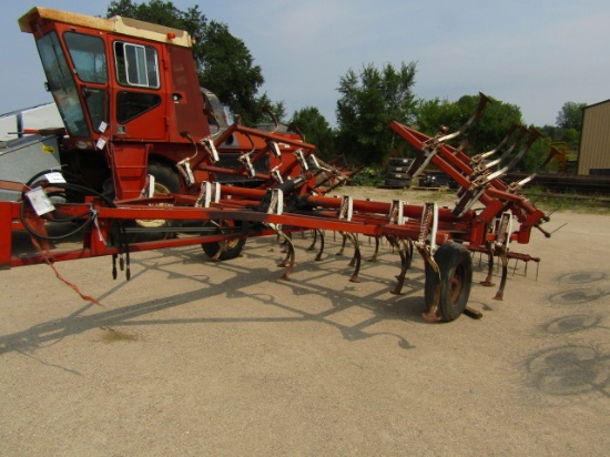 463. 208-252. WILRICH 20 FT. FIEDL CULTIVATOR WITH HARROW, T/S
