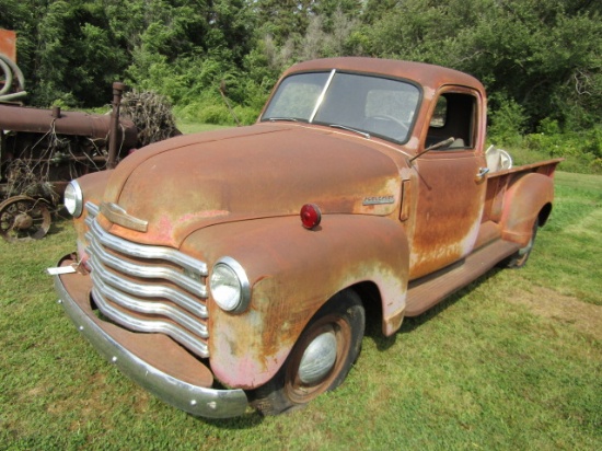 24. 1948 CHEVROLET THRIFT MASTER 1 TON PICKUP, 6 CYLINDER, 4 SPEED, DECENT BODY, VIN# 21FSH3479,