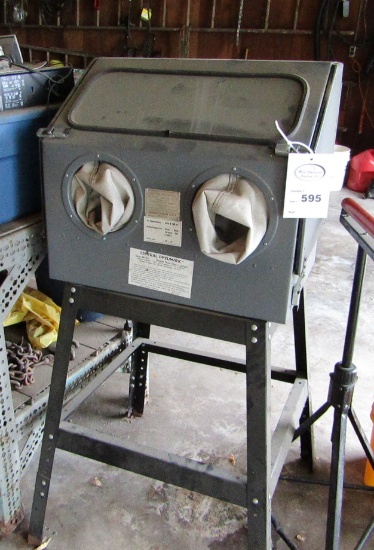 595. CENTRAL PNEUMATIC AIR SAND BLASTER ON STAND