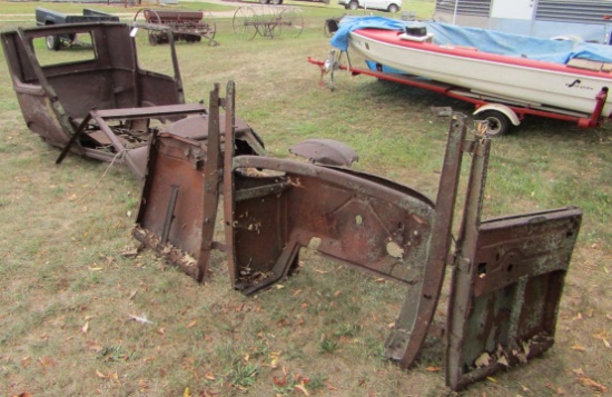 614. MODEL T BODY PARTS