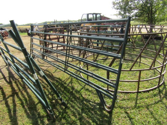 908. (2) 16 FT. INTERLOCKING CORRAL PANELS, YOUR BID IS FOR THE PAIR, ONE M