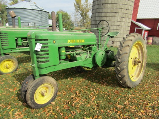 # 974. John Deere B, Gas, NF, Hand Start, 11.2-38 Rear Tires, Like New Fron