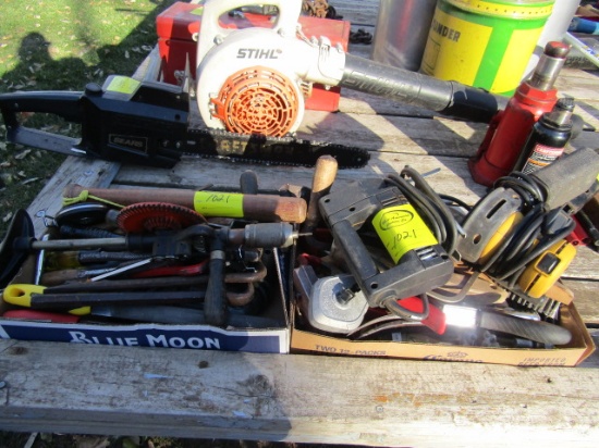 1021. CLAMPS, DRAW KNIFE, NAIL BARS, BREAST DRILL, SCREW DRIVERS