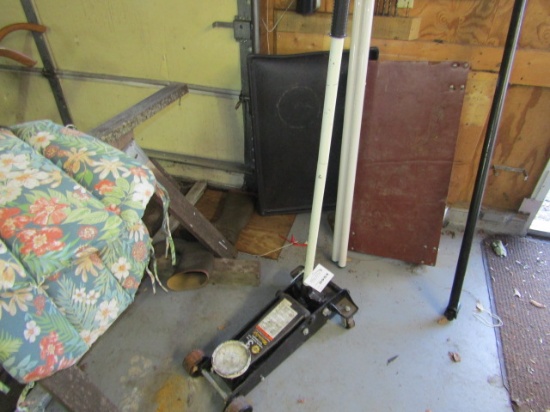 954. 3 TON FLOOR JACK
