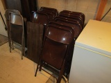 1033. 20 FOLDING CHAIRS AND 4 VARIOUS SIZE FOLDING TABLES