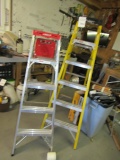 952. WARNER 6 FT. FIBERGLASS AND 5 FT. ALUMINUM STEP LADDERS