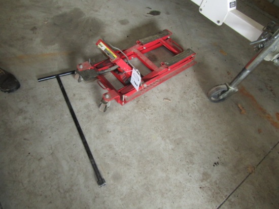 184. ATV / LAWNMOWER LIFT