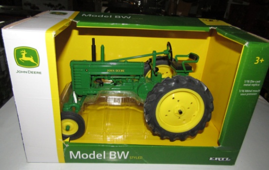 487. 324-1137. 1/16 ERTL JD BW, TAX, NIB