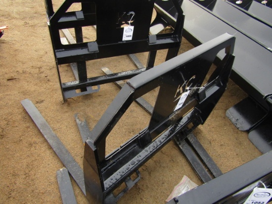 1054. 435-1252. UNUSED KC 42” SKID LOADER PALLET FORKS, TAX