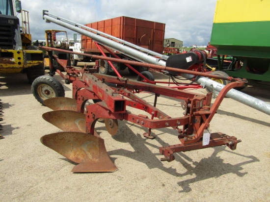 872. 222- 321, IH 700 3 X 16 SEMI MOUNT TRIP BEAM PLOW, COULTERS, TAX / SIG