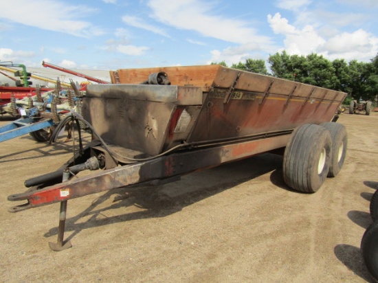 923. 348-872. MEYERS 3954 R SERIES LITTER SPREADER, VERTICAL BEATERS, TAX /
