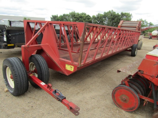 930. 359-903 NOTCH 24 FT. TRICYCLE FRONT BUNK FEEDER WAGON, TAX
