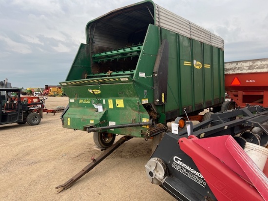 948. 451-1441 BADGER BN1050 14’ CHOPPER BOX ON MN 10 TON GEAR, EXT. POLE, FLOTATION TIRES,