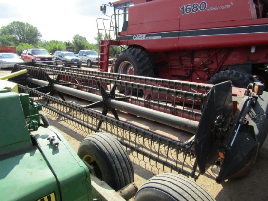 954. 402-1041, CASE IH 1020 20FT. BEAN HEAD, HYD. FORE AND AFT., FIELD TRACKER, HEADER HEIGHT,