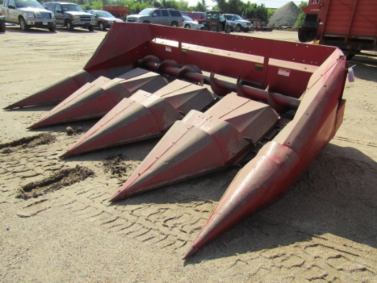 960. 738-1000. IH 844 4RW CORN HEAD, SN# U027858, TAX / SIGN ST3