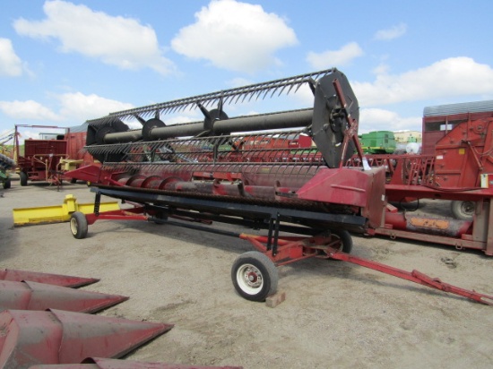 961. 378-1093. IH # 820 20 FT. BEAN HEAD WITH HEADER TRAILER, EXT. POLE