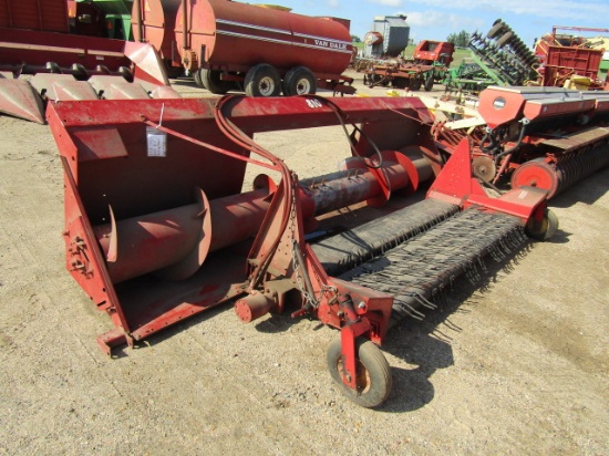 962. 978-959. IH 810 5 BELT PICKUP HEAD, WAS USED WITH IH 1440 COMBINE, TAX / SIGN ST3