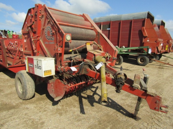 963. 262-961. OWATONNA 590 ROLLER ROUND BALER, TAX / SIGN ST3