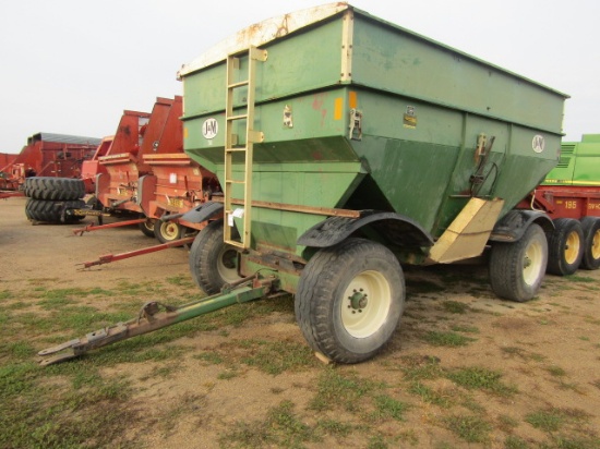 975. 433-1160. J&M 500 GRAVITY BOX, EXTENSIONS, LADDER, BRAKES, TARP, ON HD J&S 4 WHEEL WAGON,