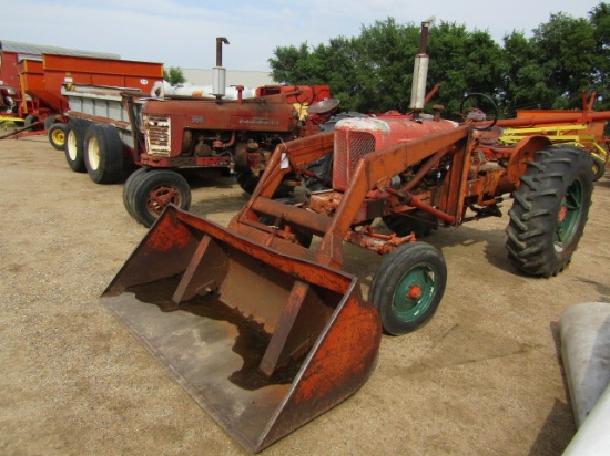 982 391-1120 AC WD45, WF PAULSON TRIP BUCKET LOADER, 80” BUCKET, 14.9X28 TIRES, 2PT SN 8132515,