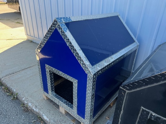 1953 30”x 43” Dog House, Rubber Floor, Blue in Color